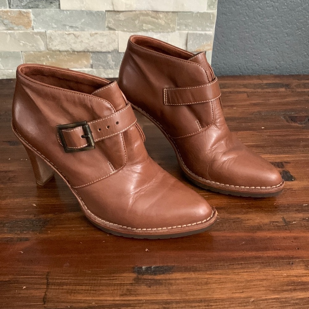 Cole haan Nike air charla boot size 8.5